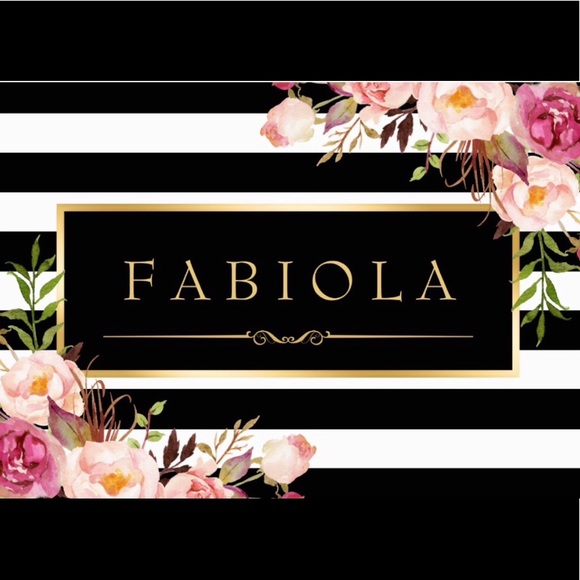 Meet your Posher, Fabiola - Picture 1 of 1